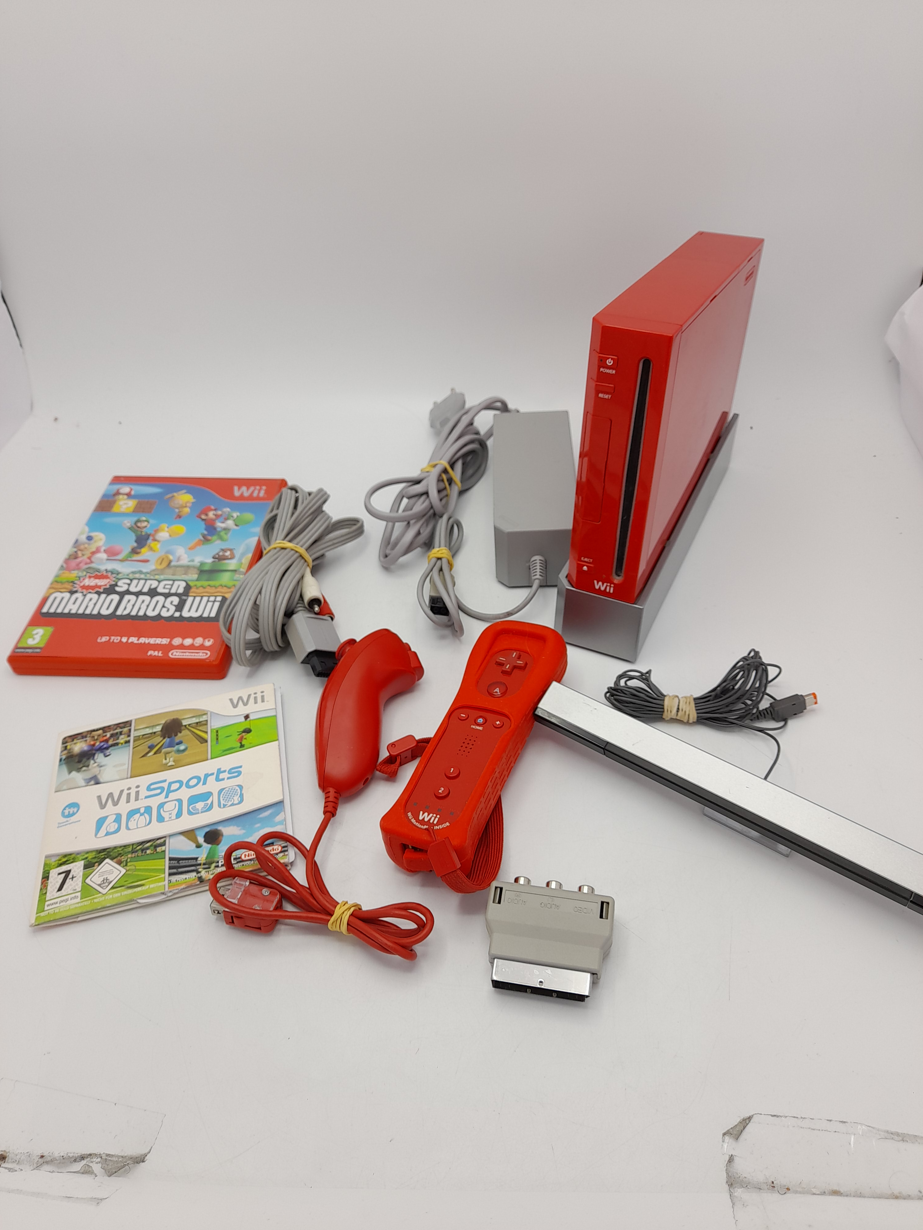 Foto van 25th anniversary New Super Mario Bros Wii Pack Rood & Donkey Kong