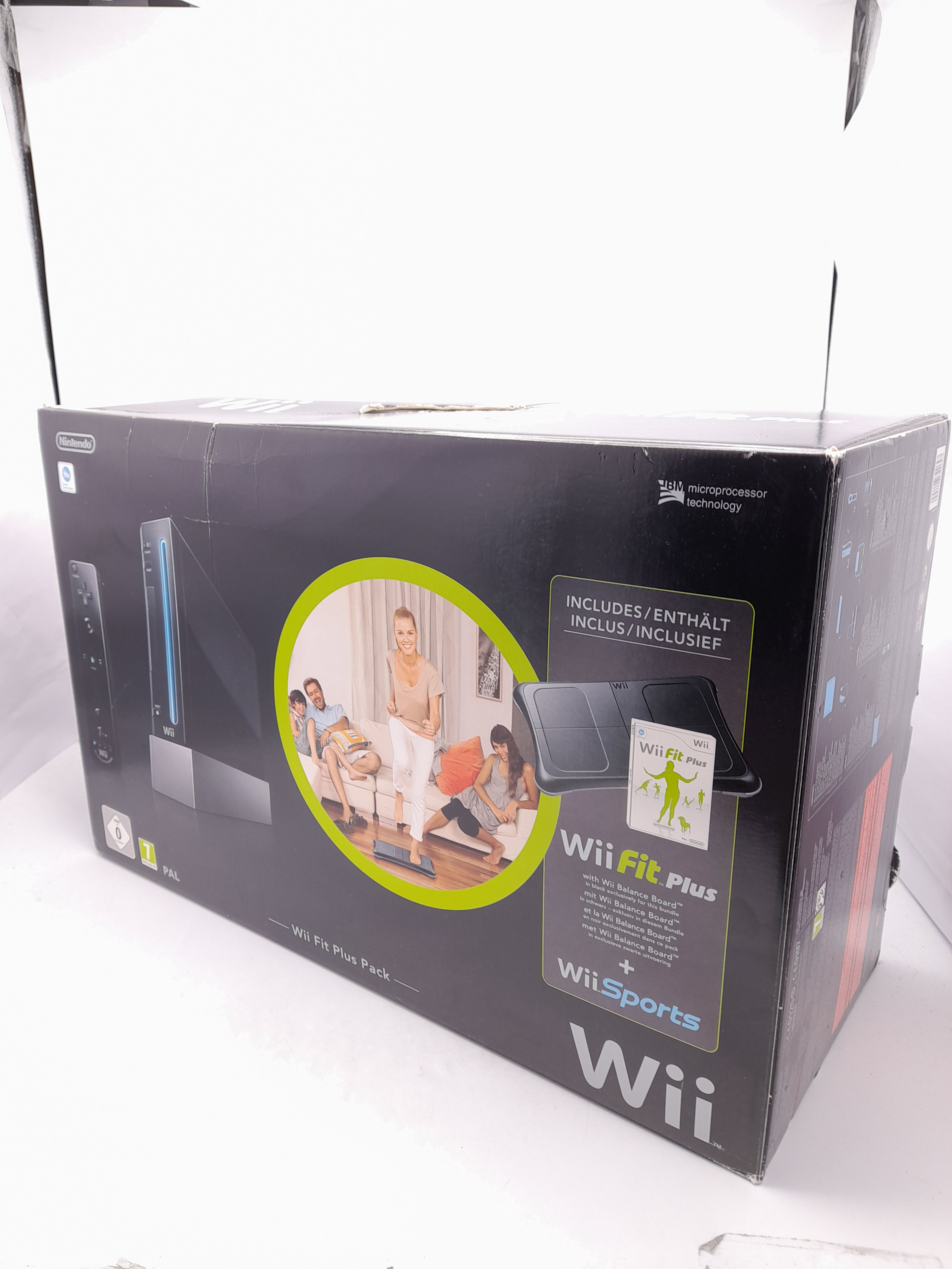 Foto van Wii Fit Plus Pack Zwart in Doos