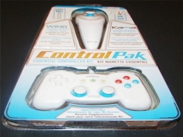 Bij dit pakket krijg je een Wired Wing maar ook een Nyko <a href = https://www.mariowii.nl/wii_spel_info.php?Nintendo=Wii_Nunchuk>Nunchuck</a>!