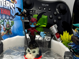 afbeeldingen voor Skylanders Trap Team Character - Bat Spin